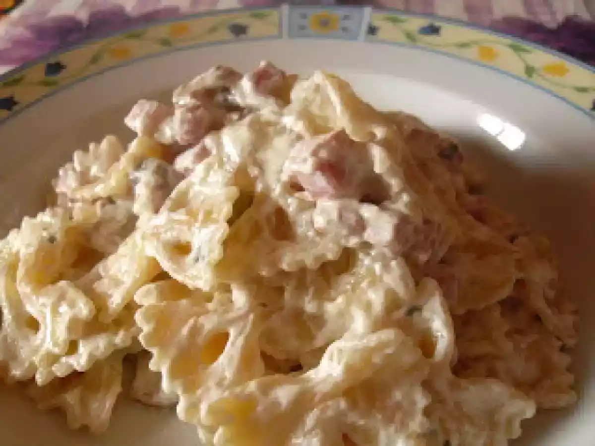 Farfalle panna, prosciutto e funghi - foto 8