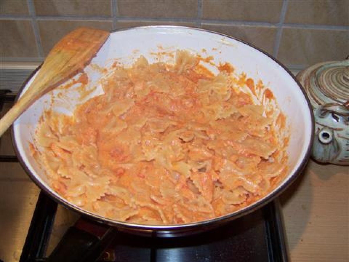Farfalle salmone e vodka