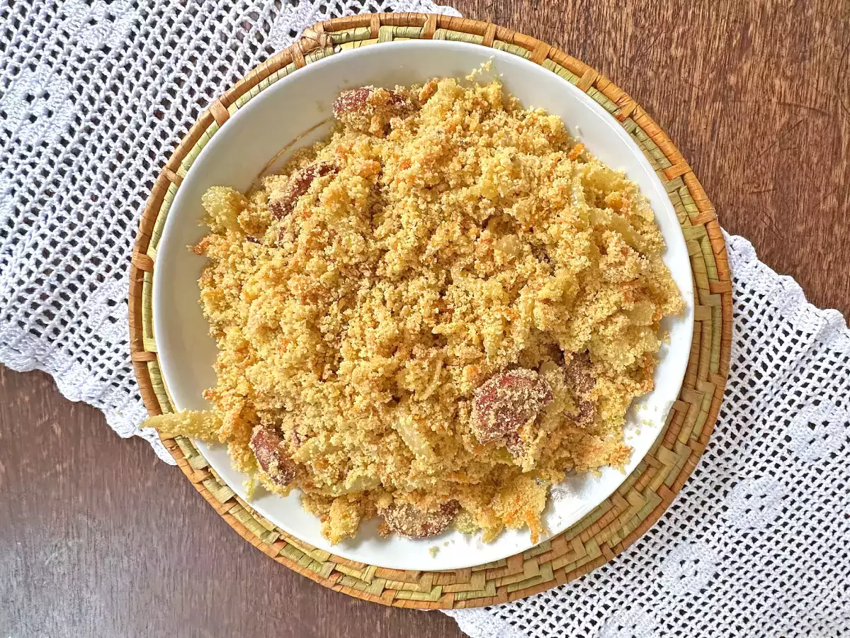 Farofa con salsiccia piccante, uovo e carota: ricetta brasiliana facile e veloce - foto 3