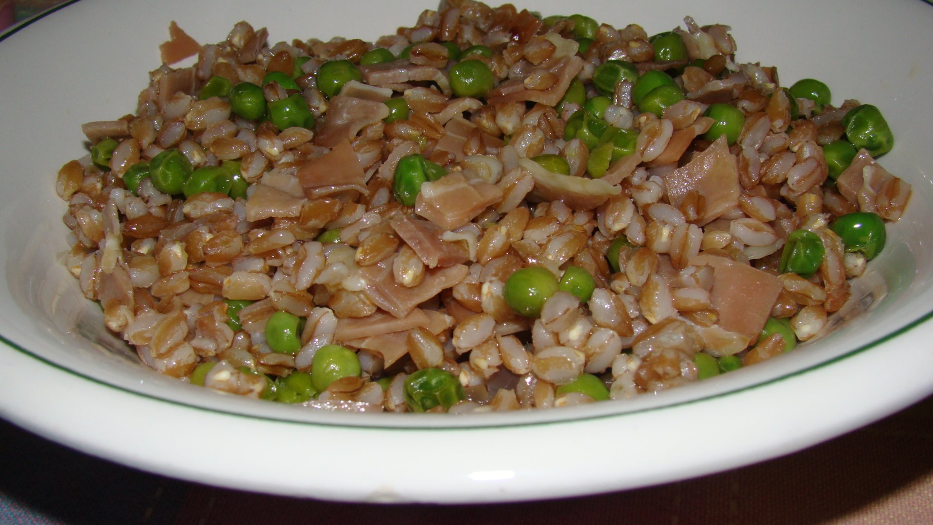 Farro con prosciutto e piselli Ricetta Petitchef