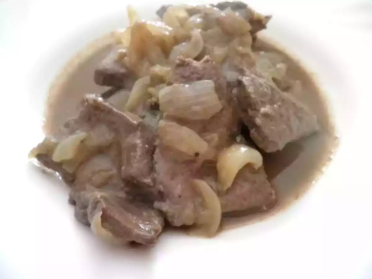 Fegato di vitello alla Veneziana con aceto