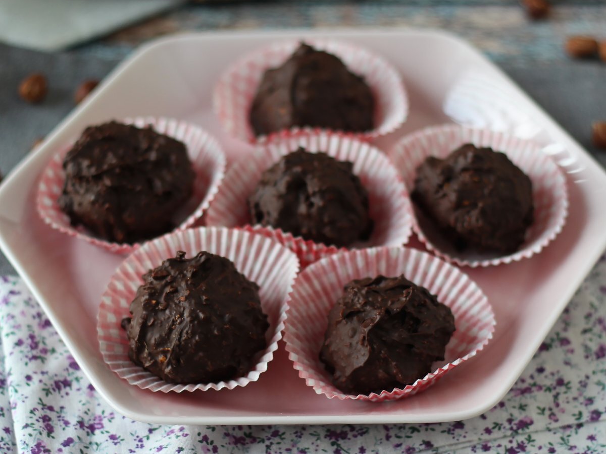 Ferrero Rocher fatti in casa: la ricetta che stavate aspettando da tempo! - foto 3