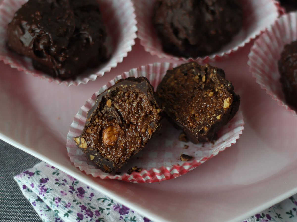 Ferrero Rocher fatti in casa: la ricetta che stavate aspettando da tempo! - foto 4