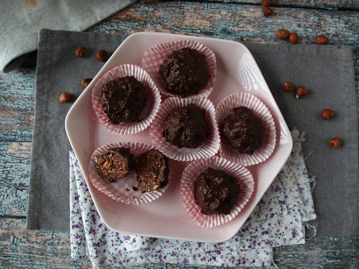 Ferrero Rocher fatti in casa: la ricetta che stavate aspettando da tempo! - foto 6