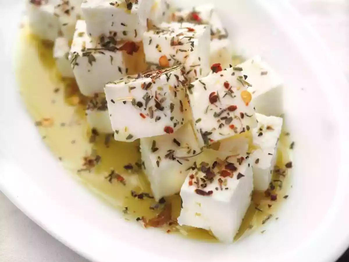 Feta marinata