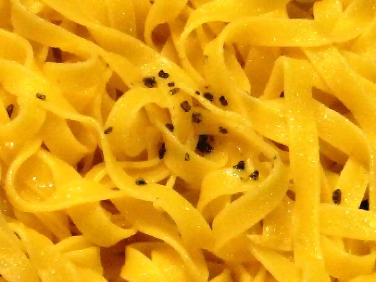 Fettuccine al sale nero delle Hawaii