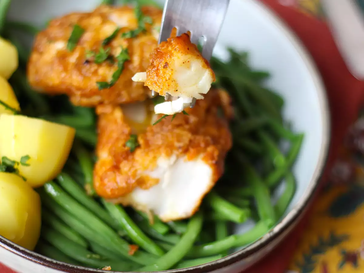 Filetti di merluzzo al limone e spezie con patate al vapore e fagiolini - foto 4