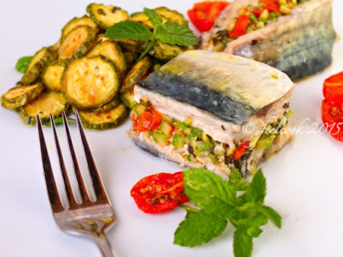 Filetti di sgombro con zucchine alla scapece