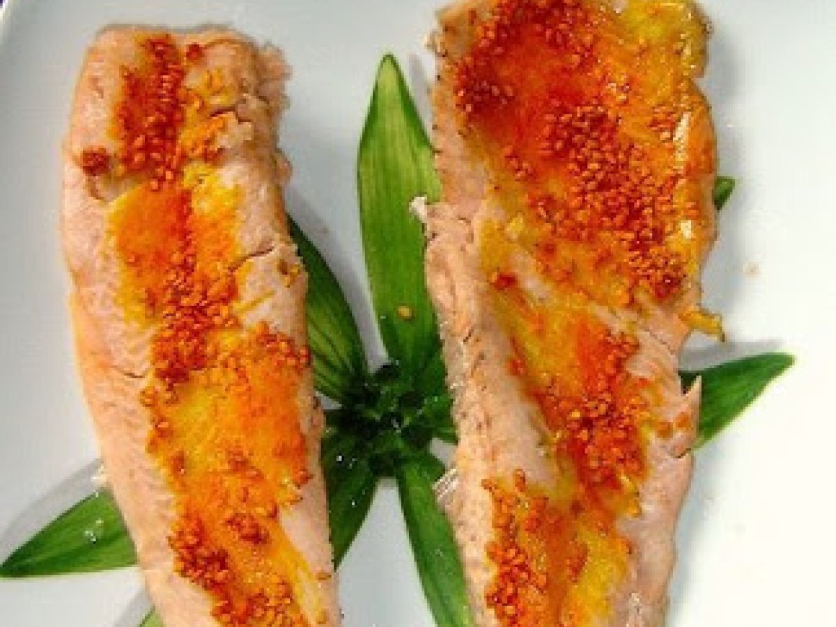 Filetti di trota salmonata al sesamo e zafferano