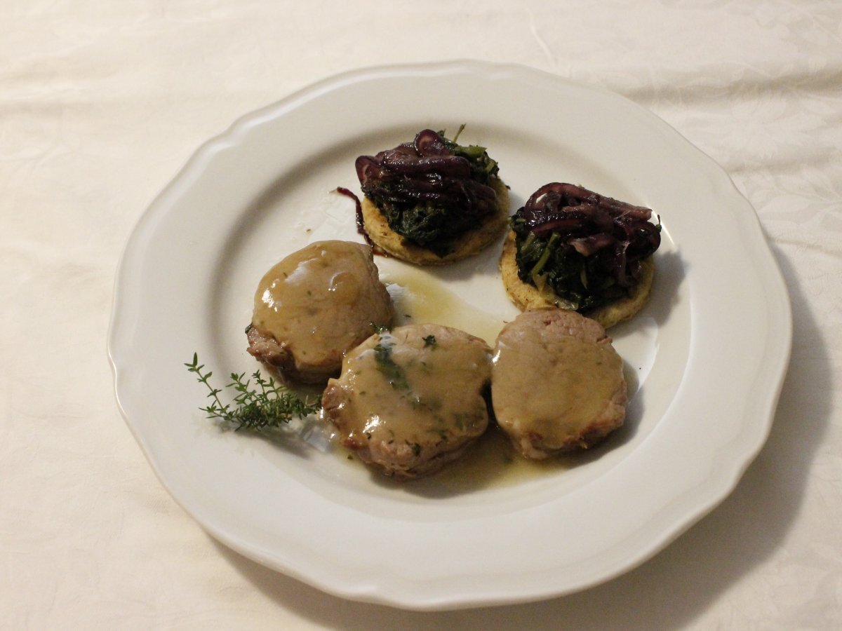 FILETTO AL RUM CON FROLLINI