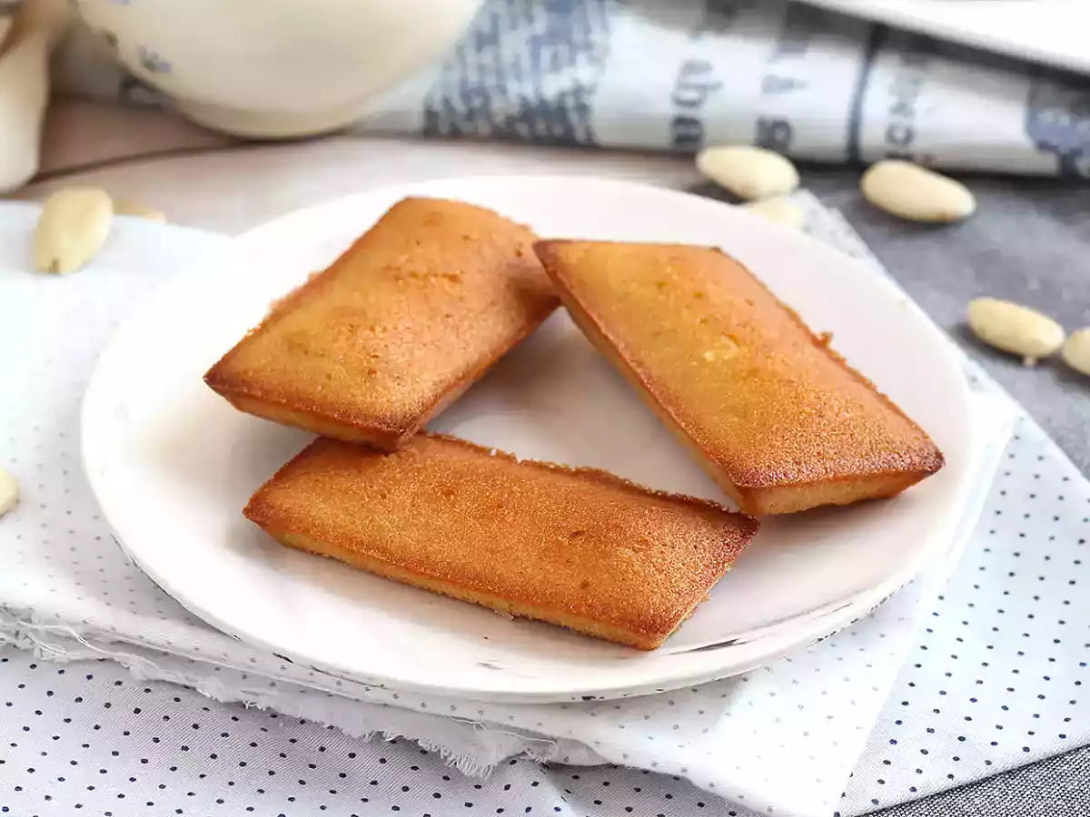 Financiers alle mandorle