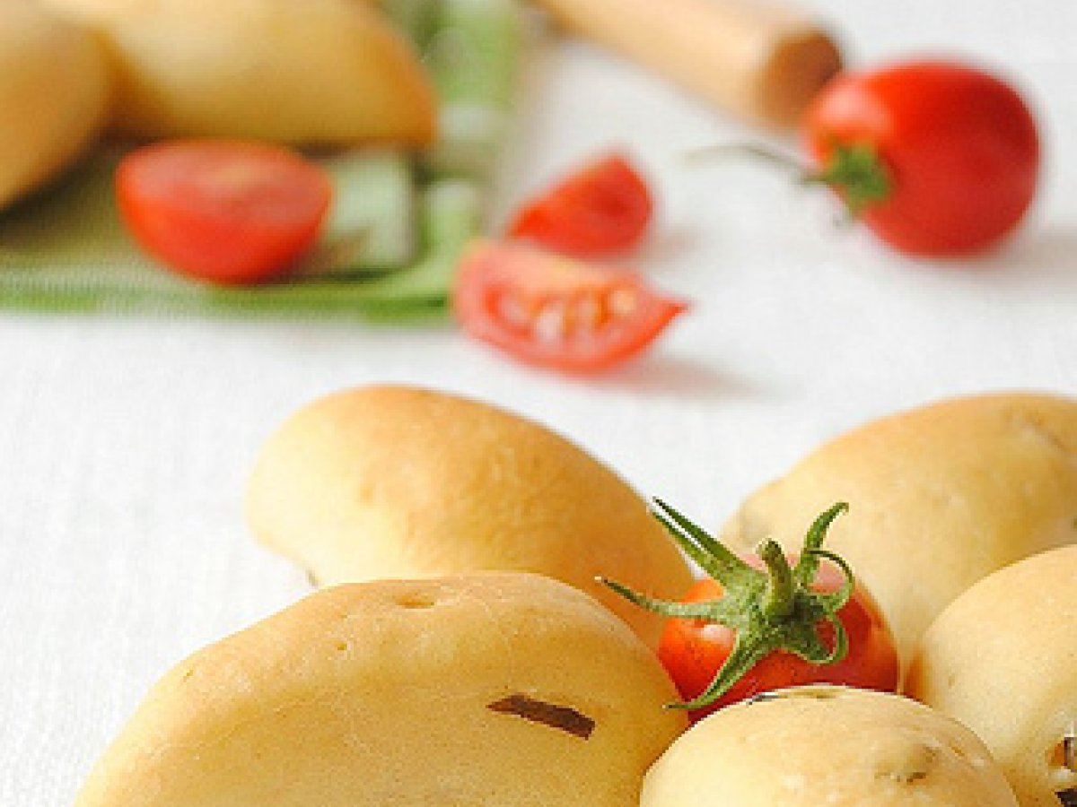 Fiori di Pane al Basilico con Pasta Madre