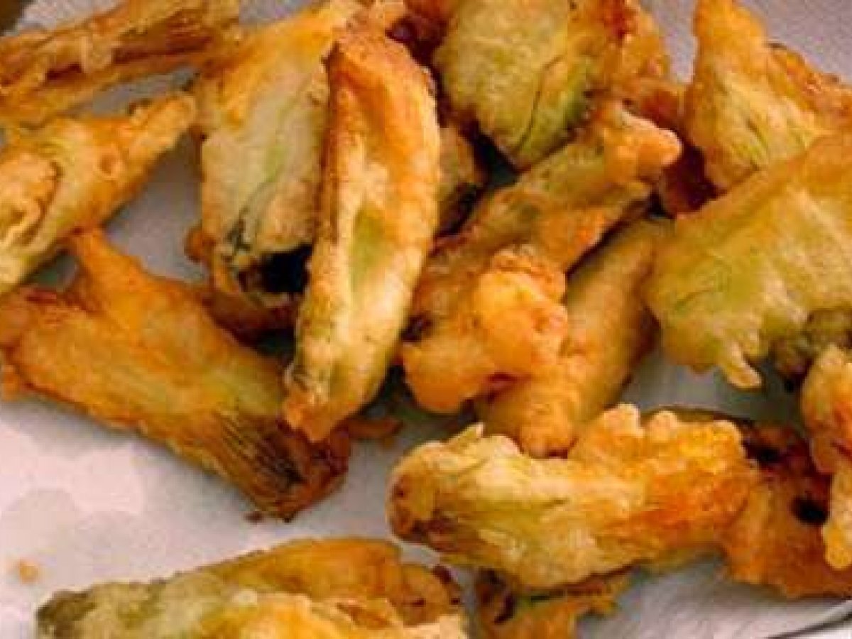 Fiori di zucca fritti