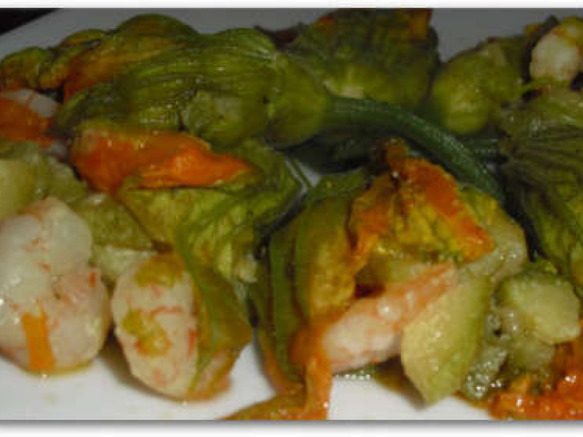 Fiori di zucca ripieni di gamberetti