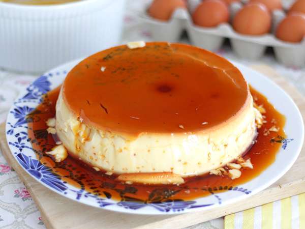 Flan all'uovo con caramello Flan all'uovo con caramello