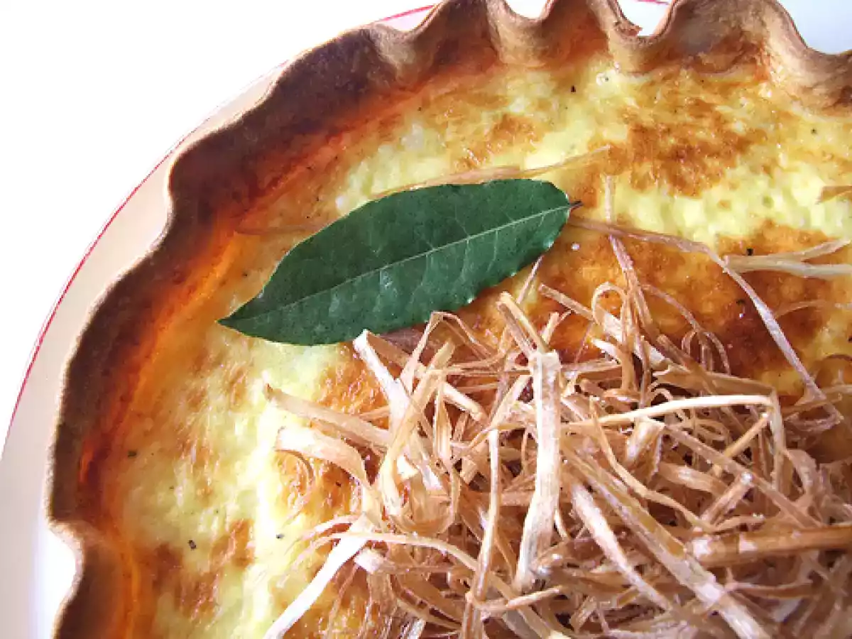 Flan di porri in guscio di pasta brisée