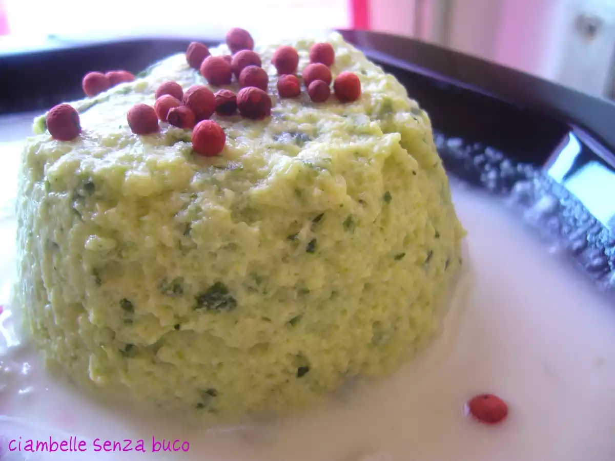 Flan di zucchine con salsa al gorgonzola