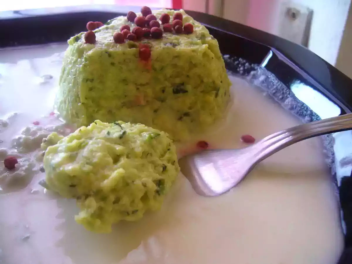 Flan di zucchine con salsa al gorgonzola - foto 2