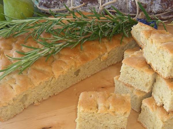 Focaccia al farro (lievitata con lo yogurt)