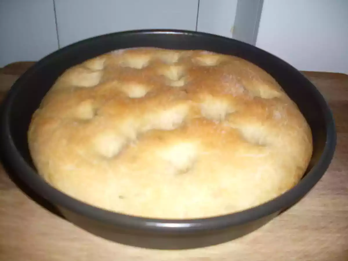 Focaccia al rosmarino - ricetta tradizionale - foto 2