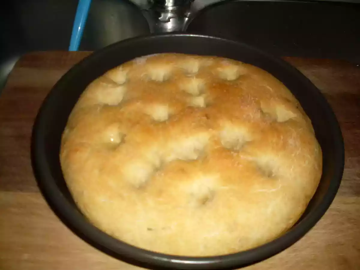 Focaccia al rosmarino - ricetta tradizionale - foto 3