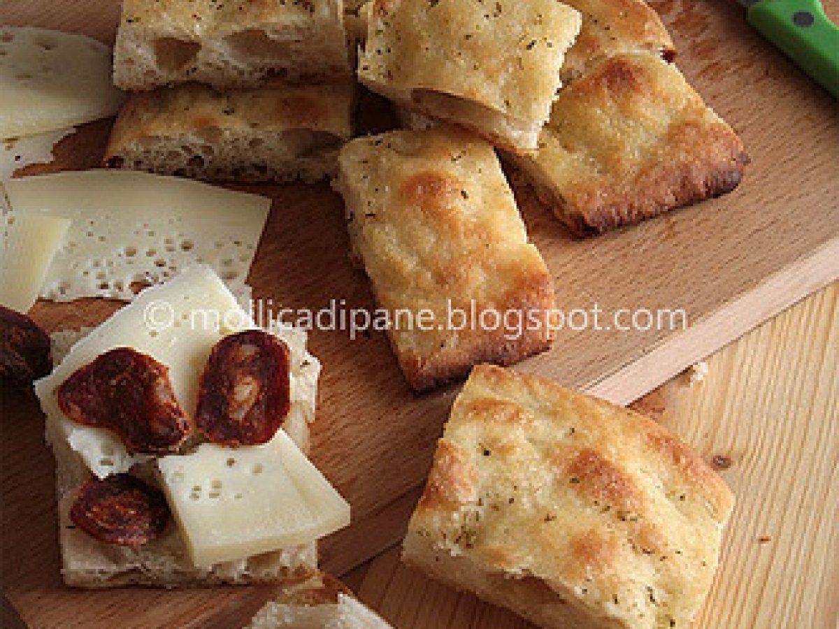 Focaccia alta con biga o lievito madre di Paoletta