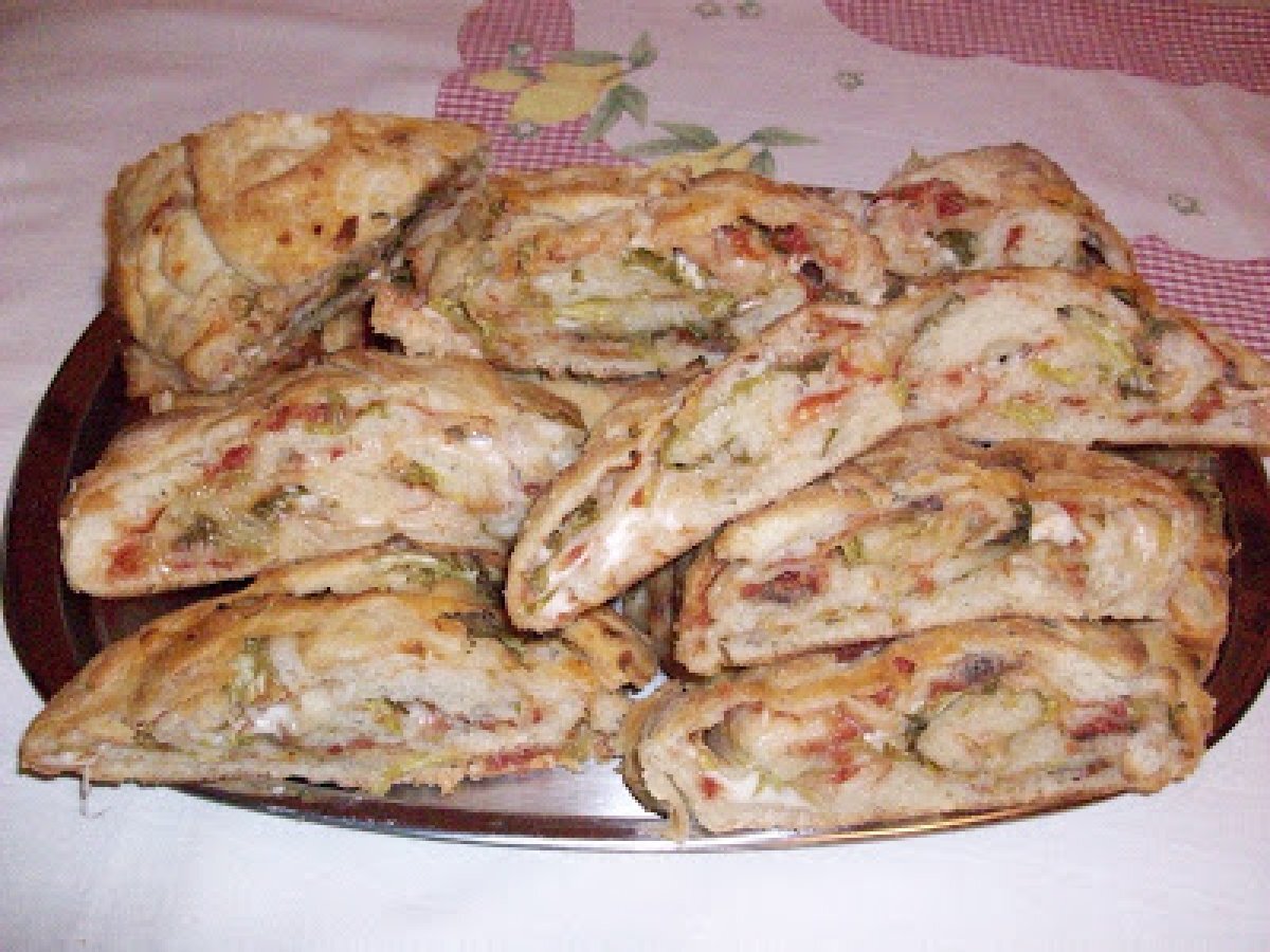 Focaccia arrotolata alla messinese