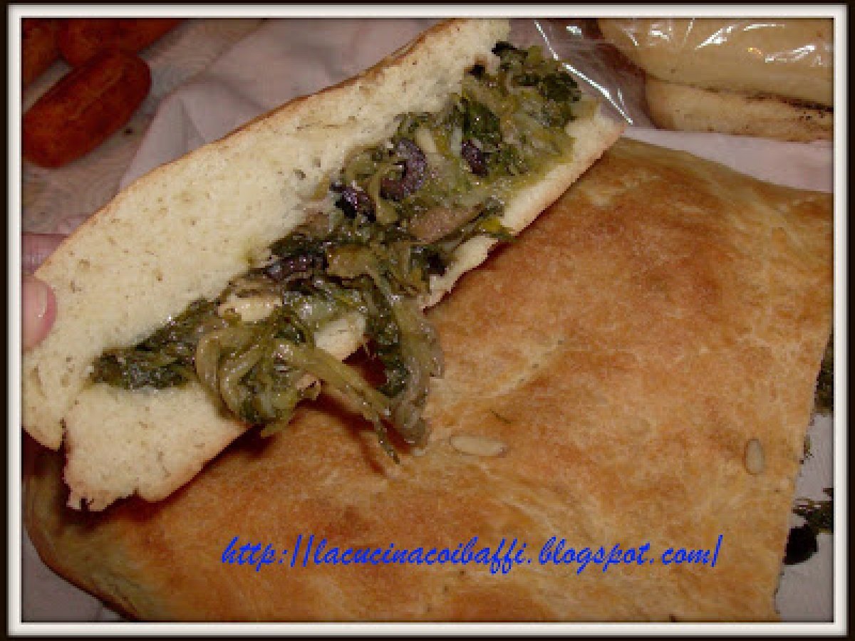 Focaccia con la scarola e focaccia con le cipolle - foto 4