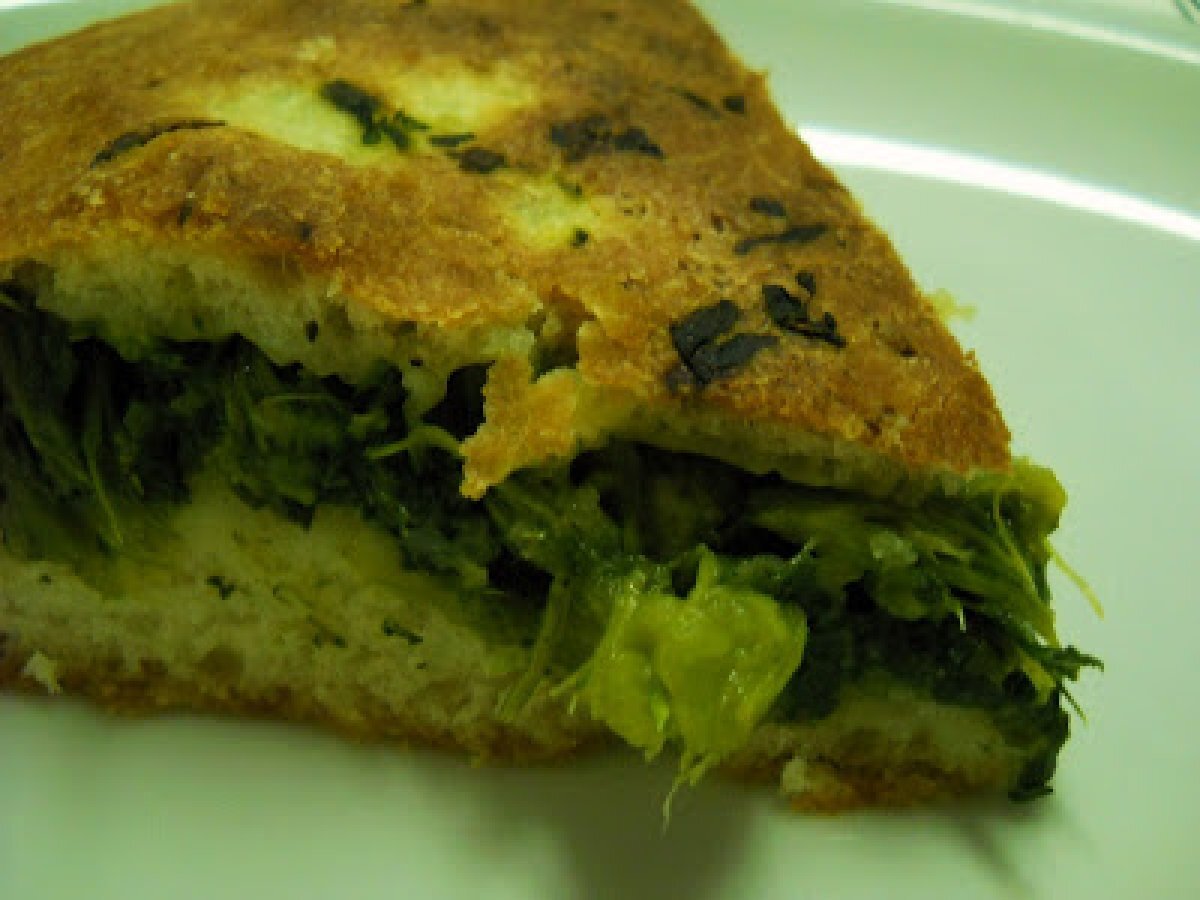 FOCACCIA CON LE RAPE SALENTINA - foto 4