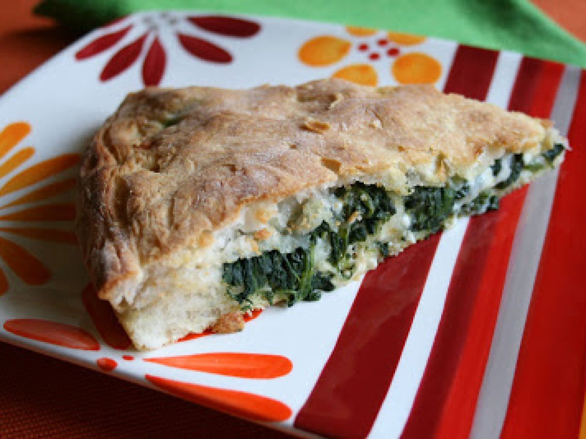 Focaccia con provola e spinaci