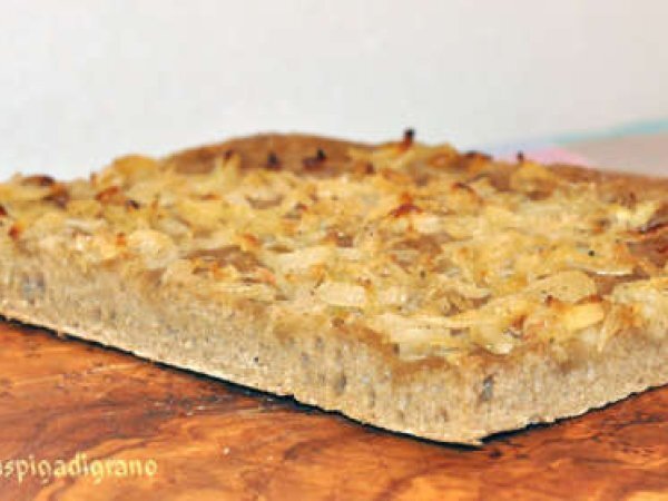 Focaccia di segale alla cipolla