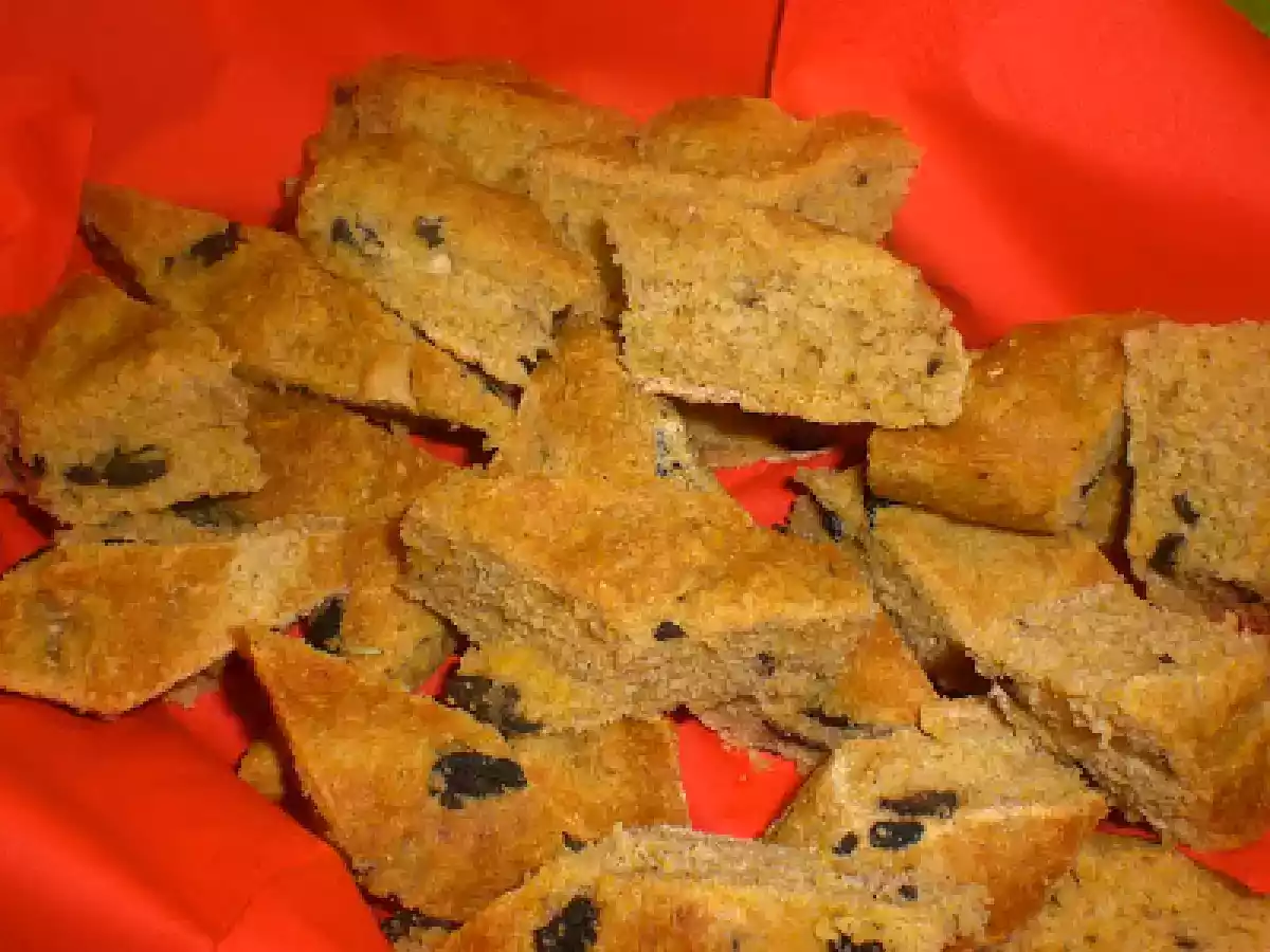 Focaccia insolita alla farina di mais - foto 2