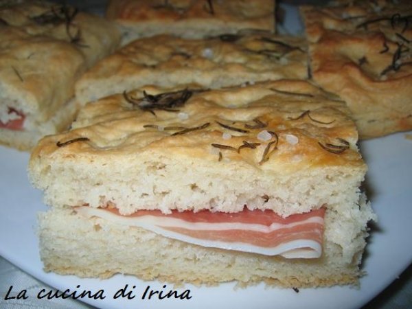 Focaccia mantovana con salumi