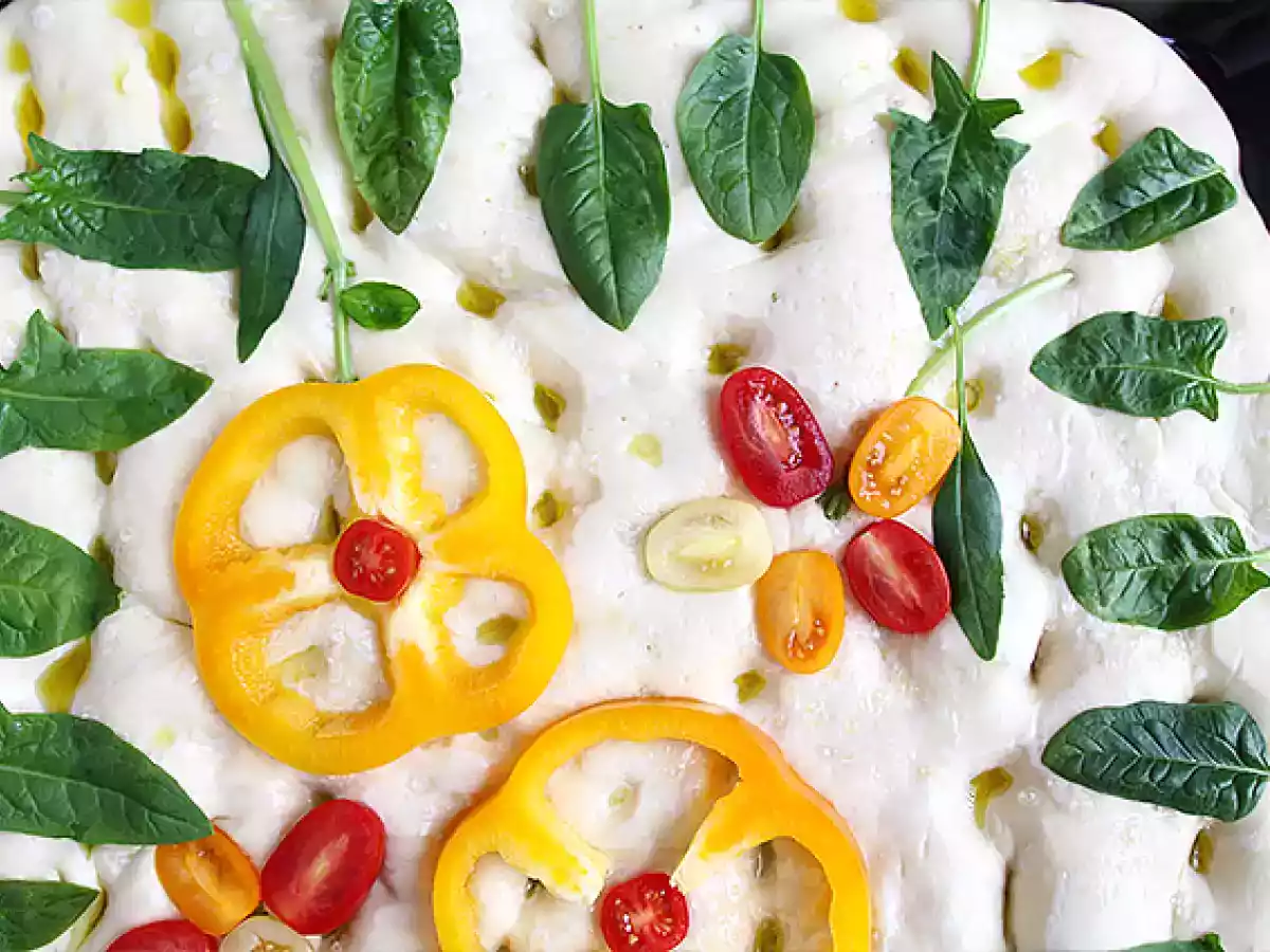 Focaccia primavera - ricetta facile - foto 7