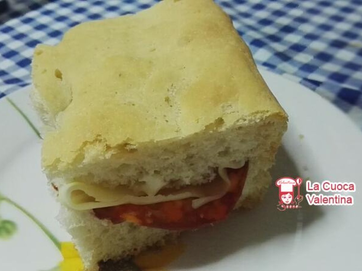 Focaccia pugliese da farcire