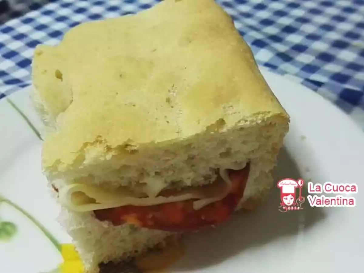 Focaccia pugliese da farcire