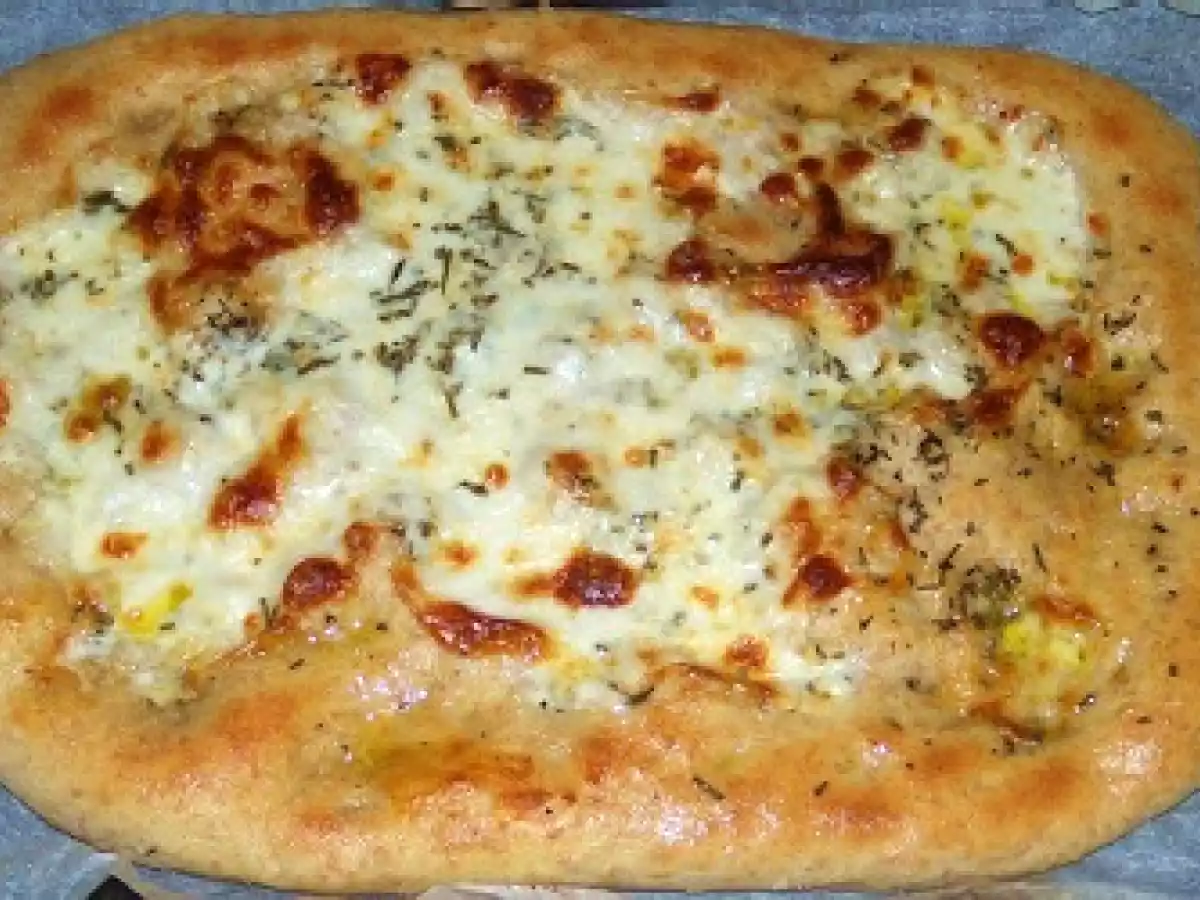 Focaccia stracchino e rosmarino