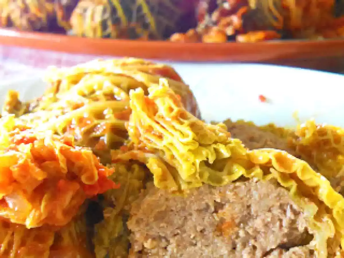 Foglie di cavolo ripiene e stufate - foto 2