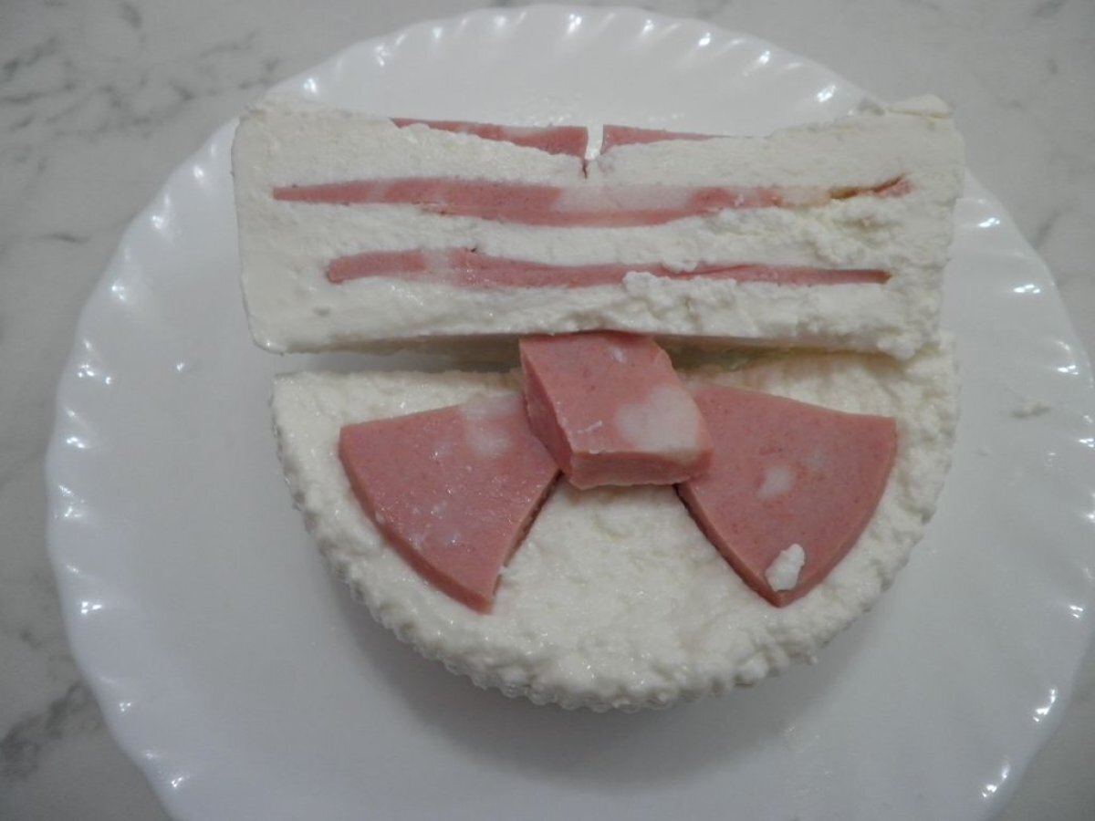 Formaggio di capra fresco fatto in casa ripieno di mortadella - foto 4