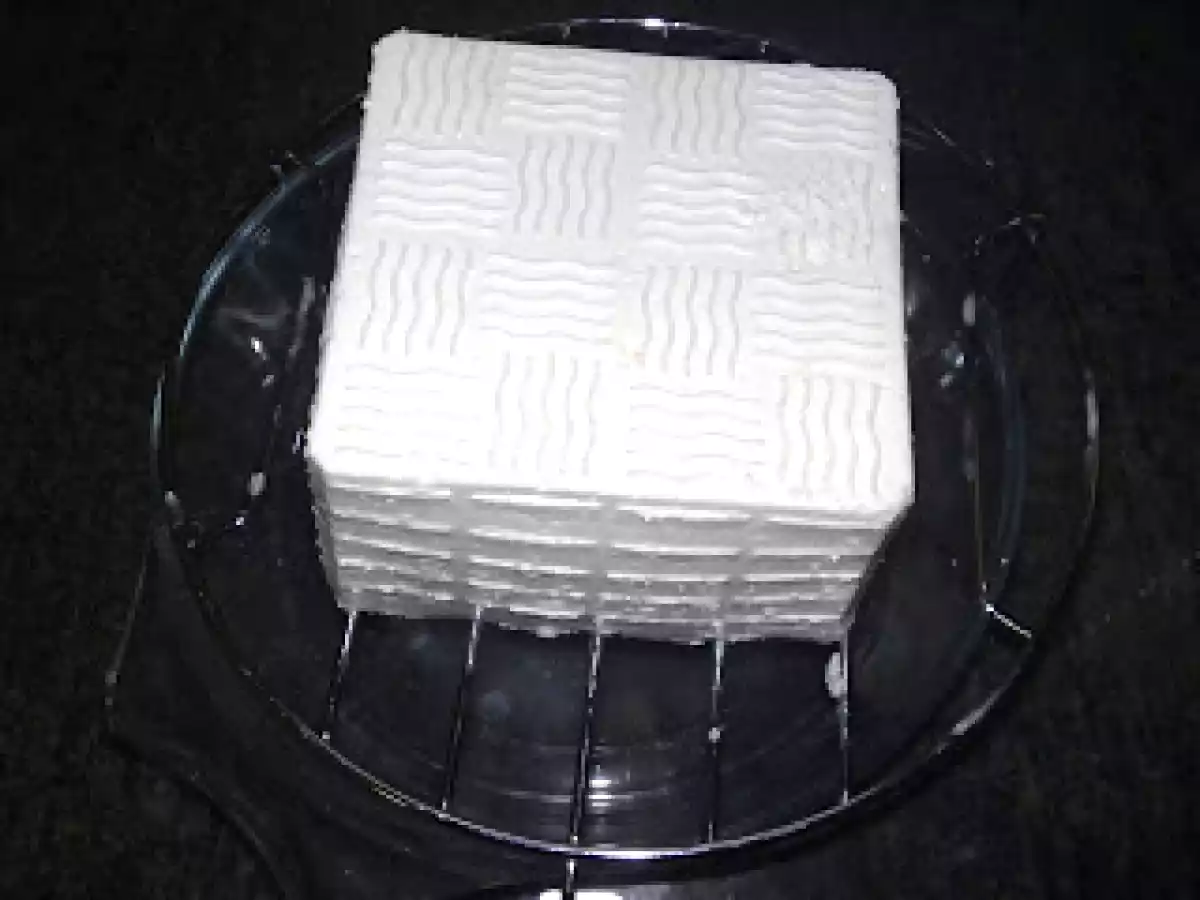 Formaggio fatto in casa (2) foto passo-passo -Primosale- - foto 4