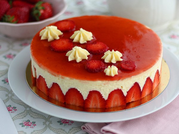 Fraisier - La torta di fragole che arriva dalla Francia Fraisier - La torta di fragole che arriva dalla Francia