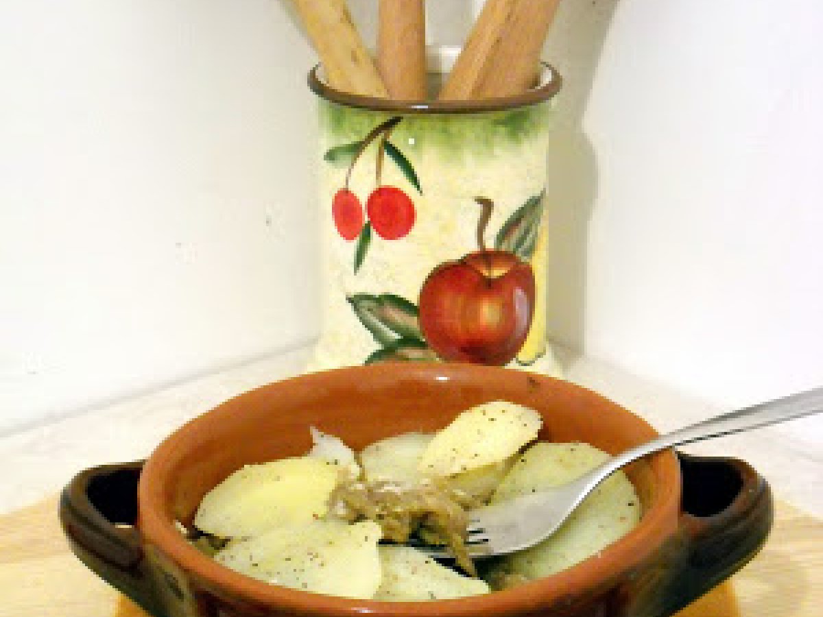 Freddo febbraio! - Spezzatino di maiale e verze in cocotte con coperchio di patate, foto 3