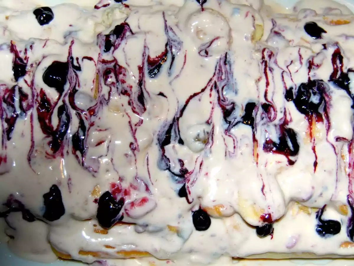 Fresco Tiramisù alle fragole e banane - foto 2