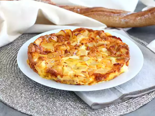 Ricetta Frittata al forno con patate, scamorza e prosciutto crudo