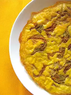 Frittata con fiori di zucca al forno