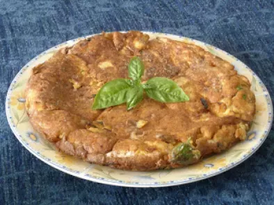 FRITTATA CON MELANZANE E PATATE - Omelet with eggplants and potatoes