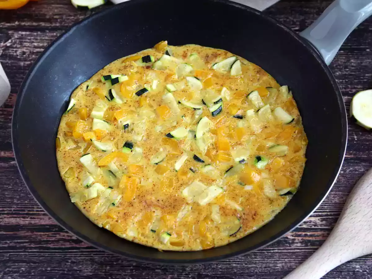 Frittata con peperoni e zucchine