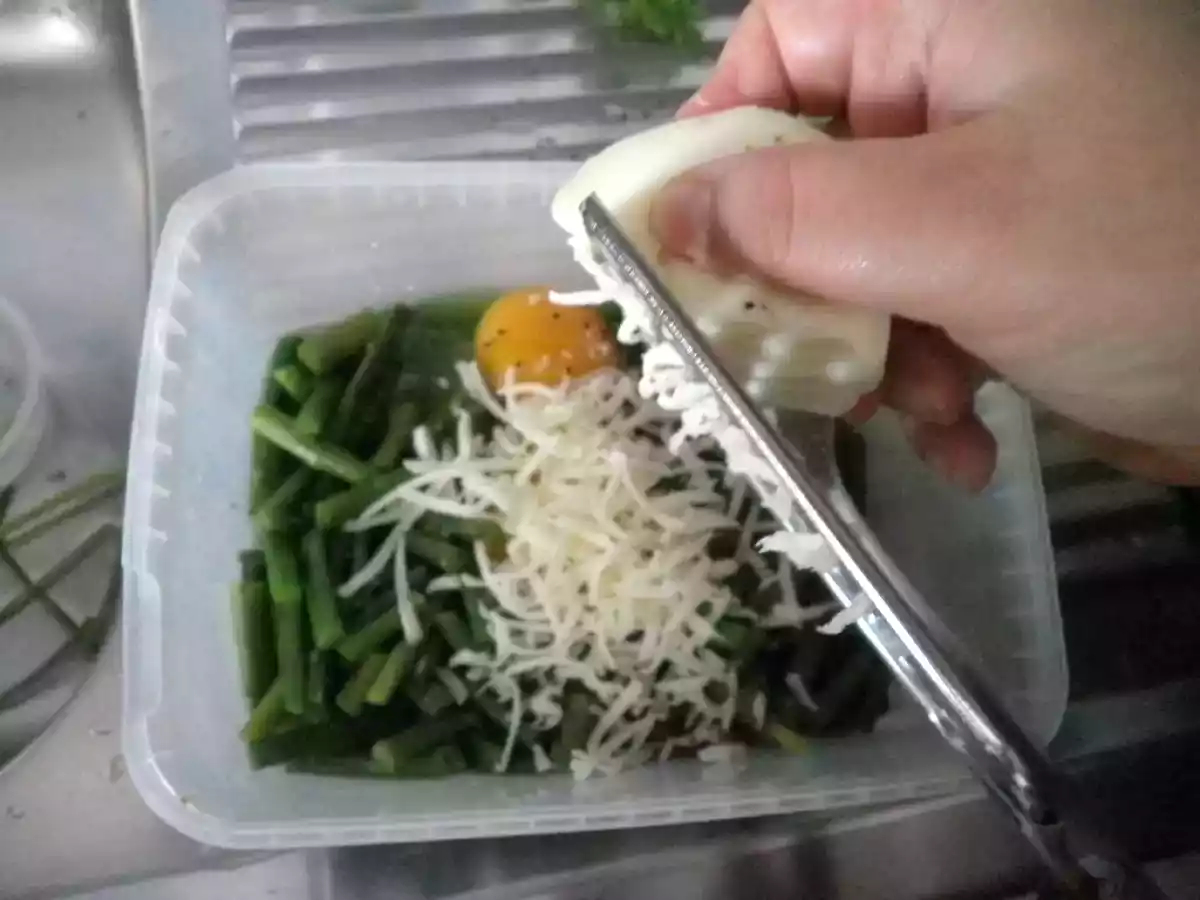 Frittata di asparagi e Scamorza al Tartufo del Caseificio 3 Monti - foto 3