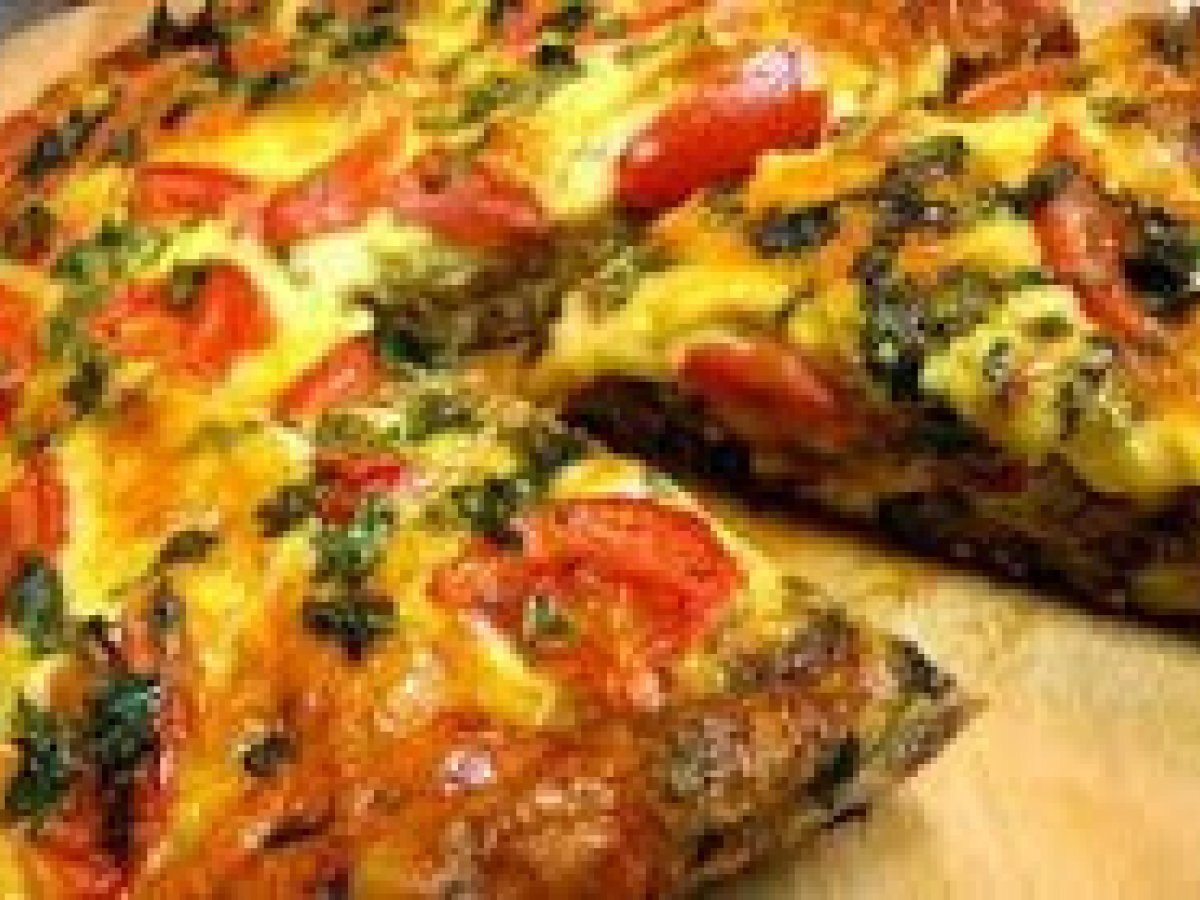 Frittata di pomodori, cipolla e basilico