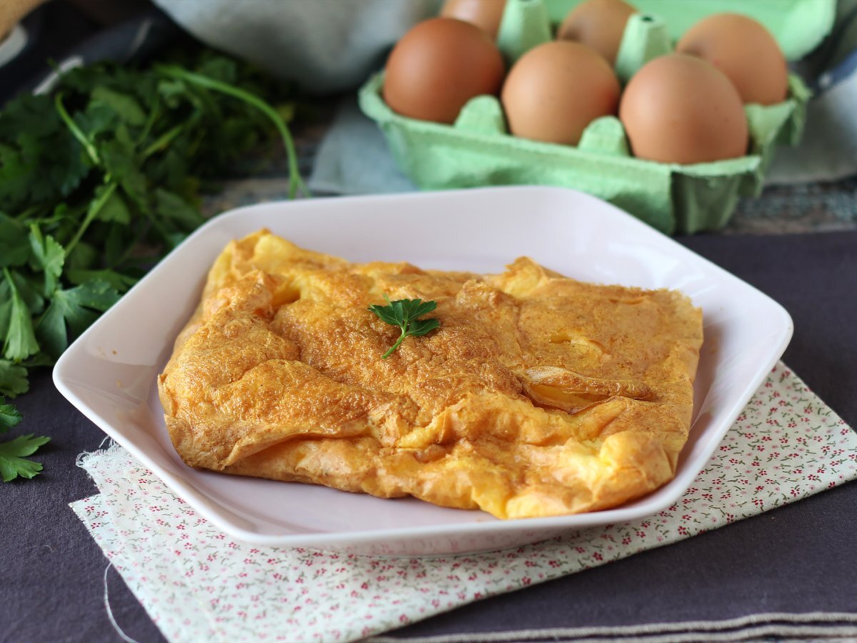 Frittata in friggitrice ad aria, una ricetta leggera senza sporcare nulla in cucina! - foto 4